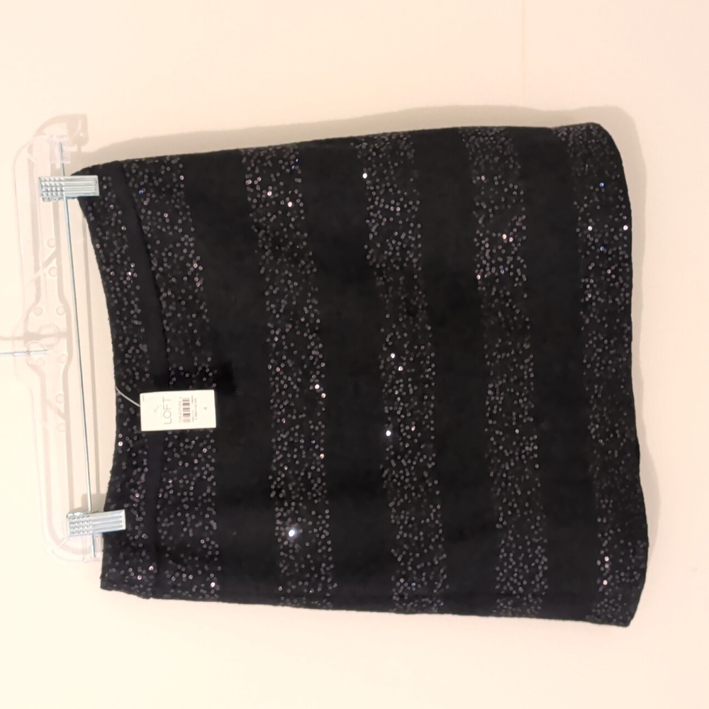 LOFT Black Sequin  Pencil Skirt 4 NWT